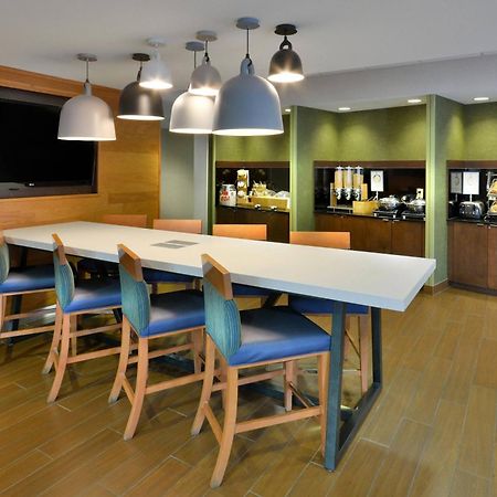 Fairfield Inn & Suites By Marriott Charlottesville North מראה חיצוני תמונה