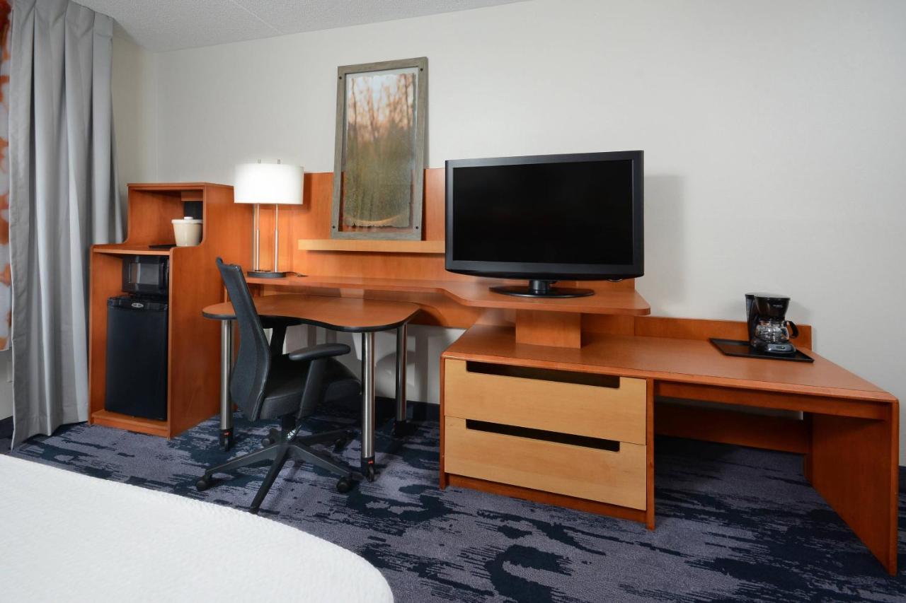Fairfield Inn & Suites By Marriott Charlottesville North מראה חיצוני תמונה
