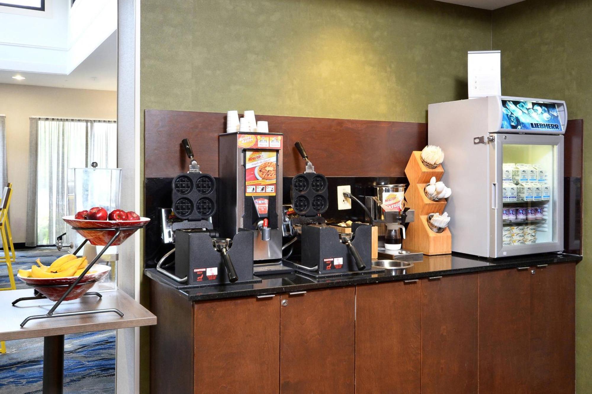 Fairfield Inn & Suites By Marriott Charlottesville North מראה חיצוני תמונה